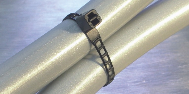 1973 Ladder Cable Tie securing tubes